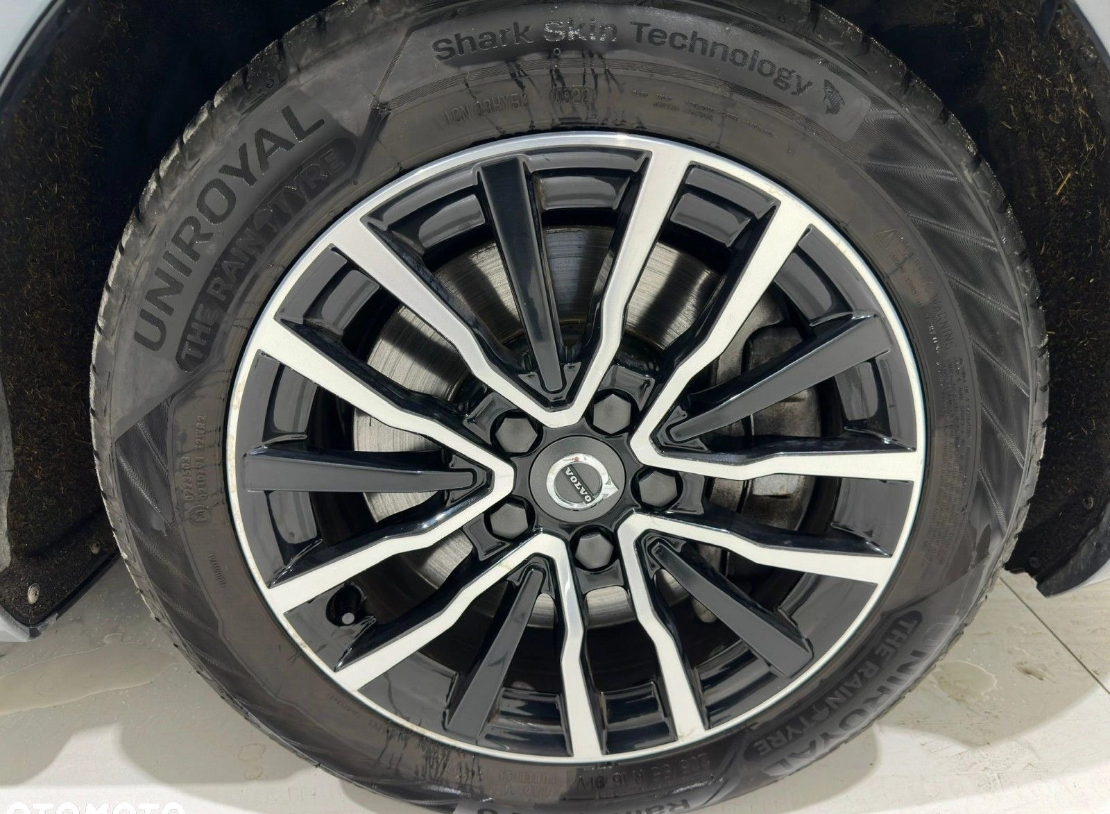 Volvo V40 cena 44900 przebieg: 72588, rok produkcji 2017 z Mrągowo małe 436